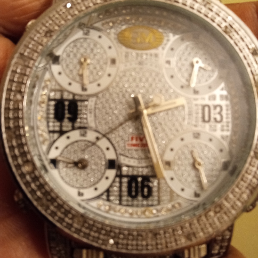 Watch - Picture 3 of 3